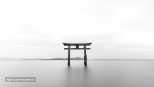 japonia brama morze